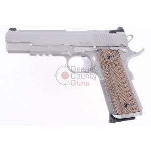 Dan Wesson 1911 Specialist .45 ACP 5" Stainless - Blem