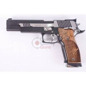 Sig Sauer P226 X-Six 9mm Black & White